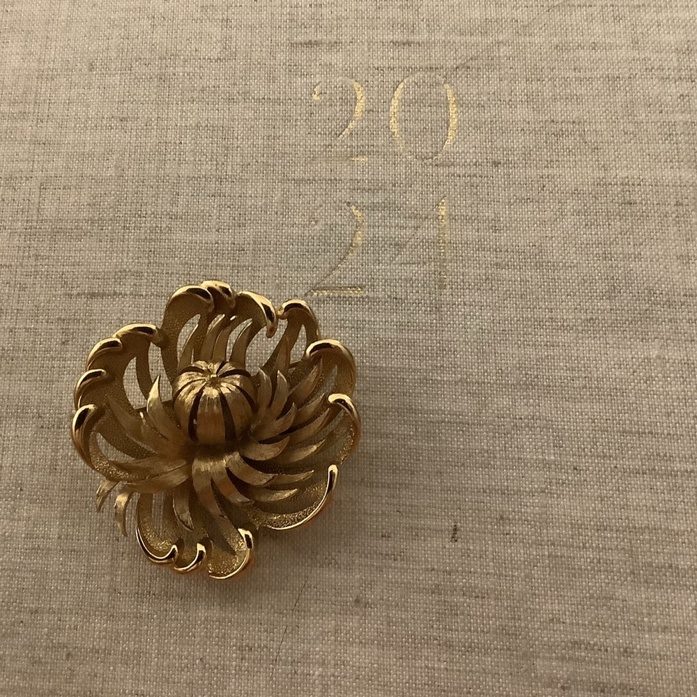 Vintage Signed Monet Flower Brooch